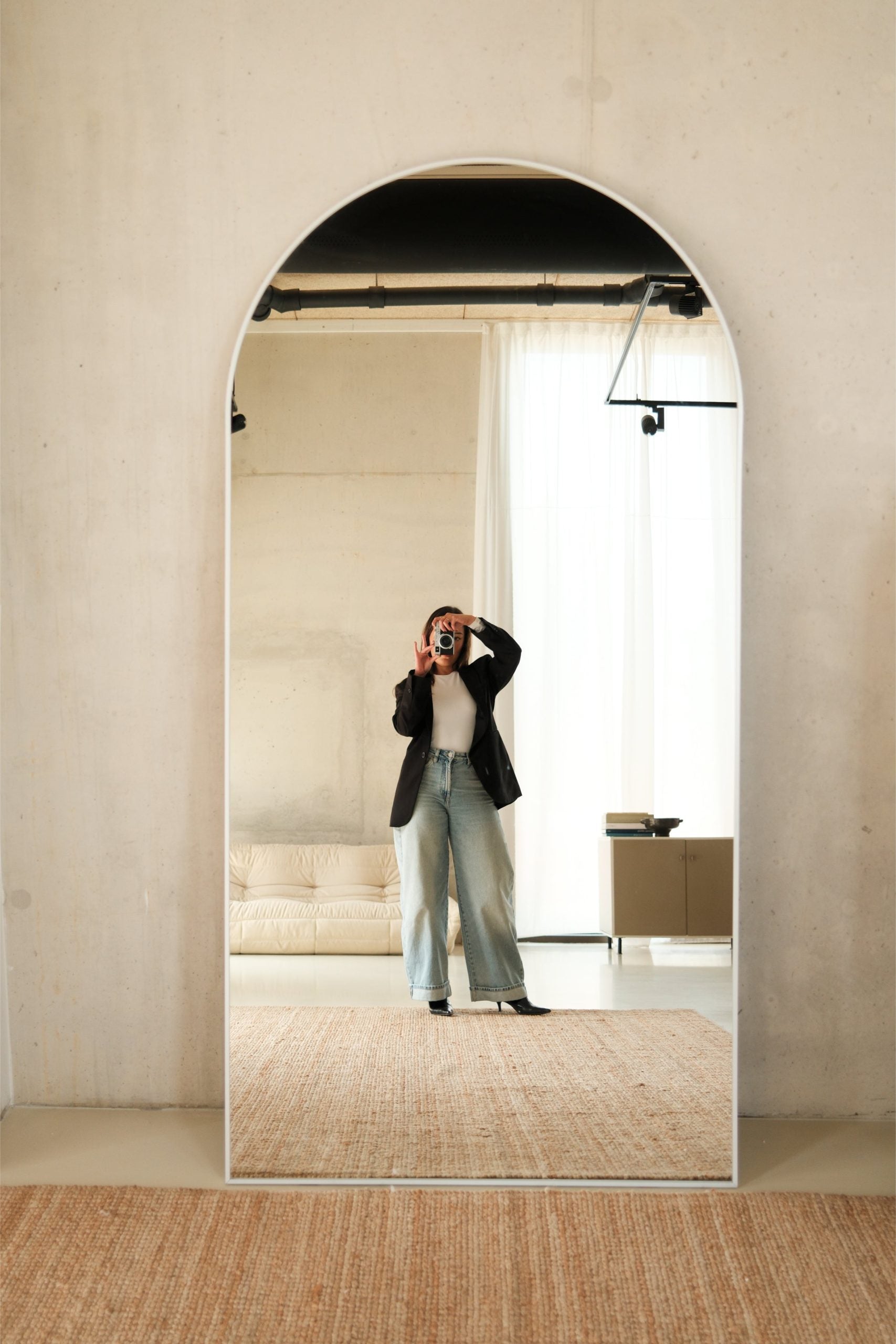 The Elara Arch Mirror — White