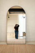 The Elara Arch Mirror — Black