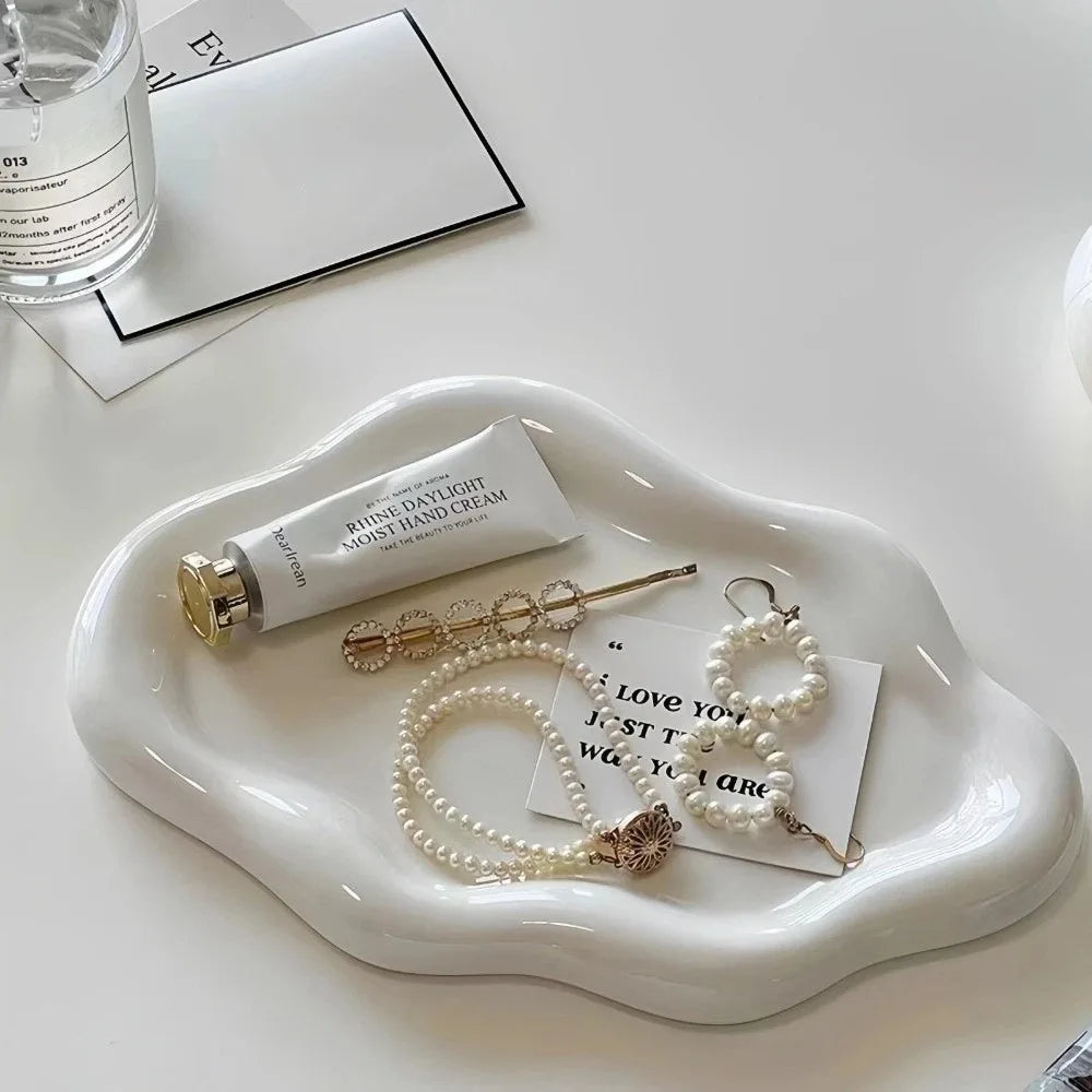 Mini Cloud-Shaped Plastic Jewelry Tray Light Luxury Display Plate for Watches and Keys