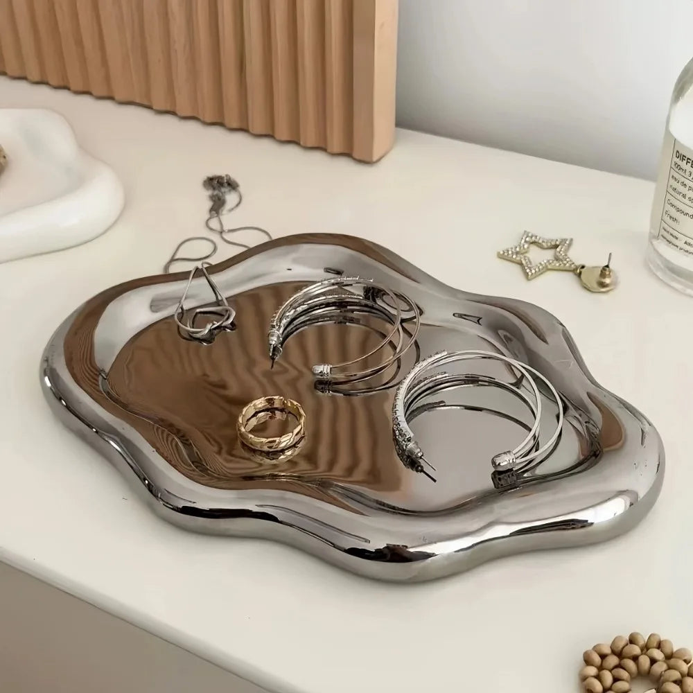 Mini Cloud-Shaped Plastic Jewelry Tray Light Luxury Display Plate for Watches and Keys